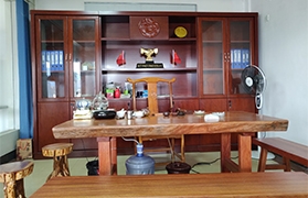 1277星际电子游戏钢材有限公司恬静办公室